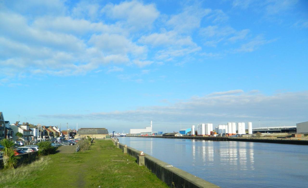 'Harbour View' On The River By Gorleston'S Award Winning Beach - Pet Free! Екстериор снимка