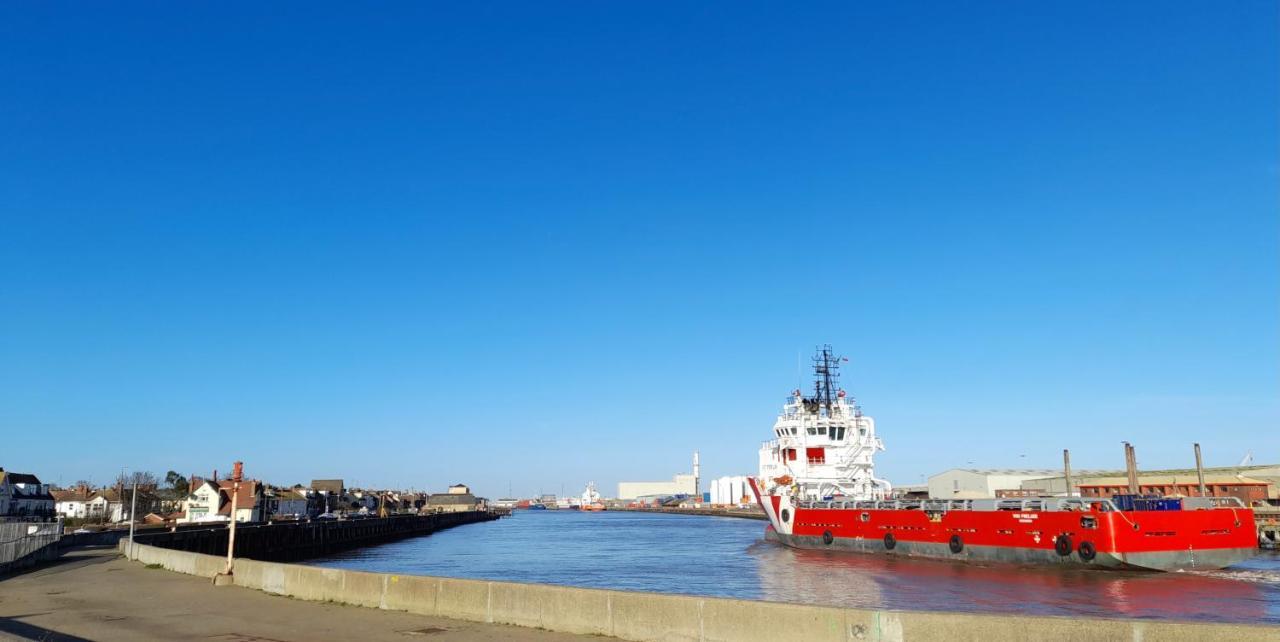 'Harbour View' On The River By Gorleston'S Award Winning Beach - Pet Free! Екстериор снимка